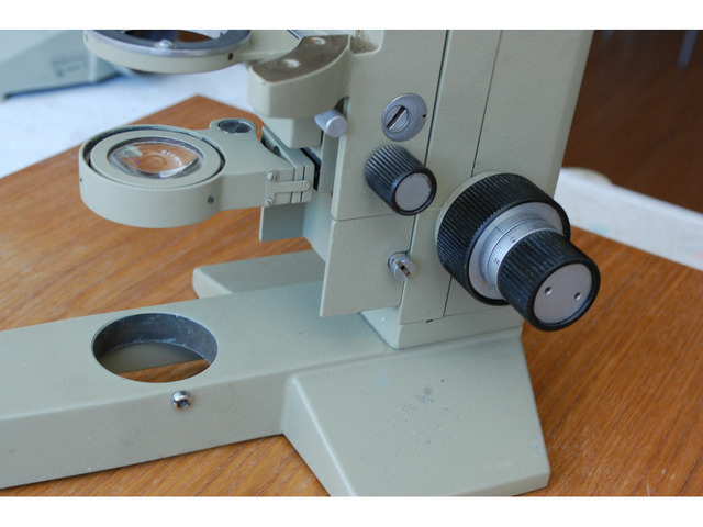Упор кронштейна предметного столика микроскопа ПОЛАМ